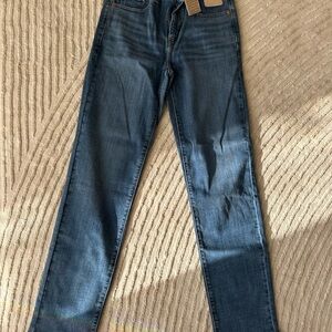 Levi’s 724 High-Rise Straight Leg Jeans